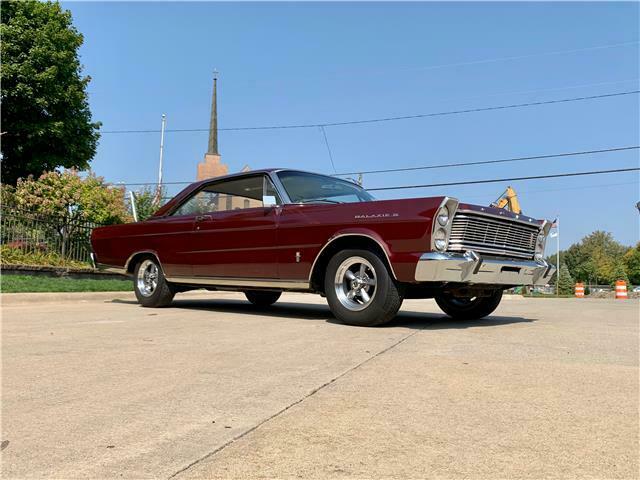 Ford Galaxie 1965 image number 29