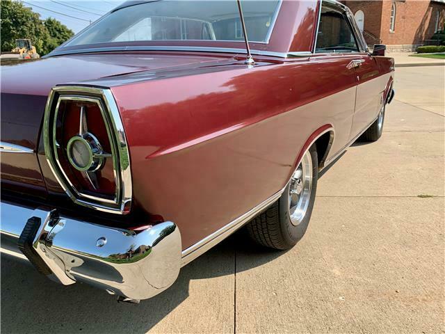 Ford Galaxie 1965 image number 42