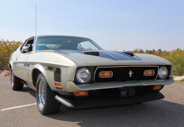 Ford Mustang 1972 image number 21