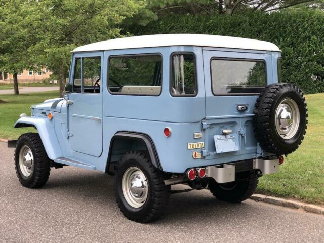 Toyota FJ Cruiser 1969 image number 9