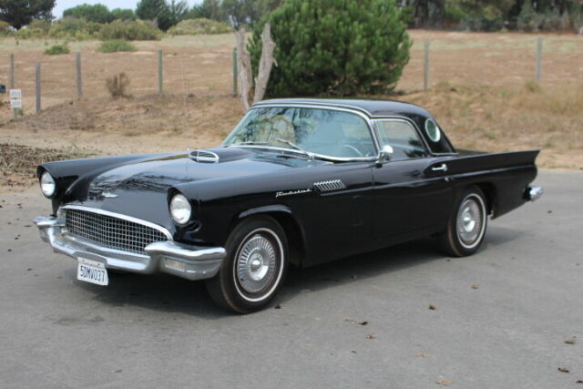 Ford Thunderbird 1957 image number 24