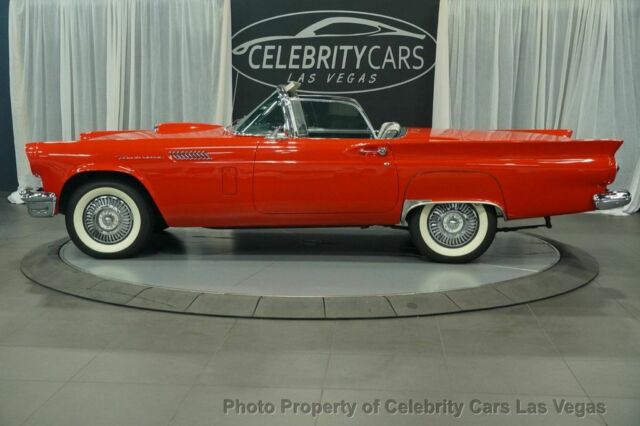 Ford Thunderbird 1957 image number 2