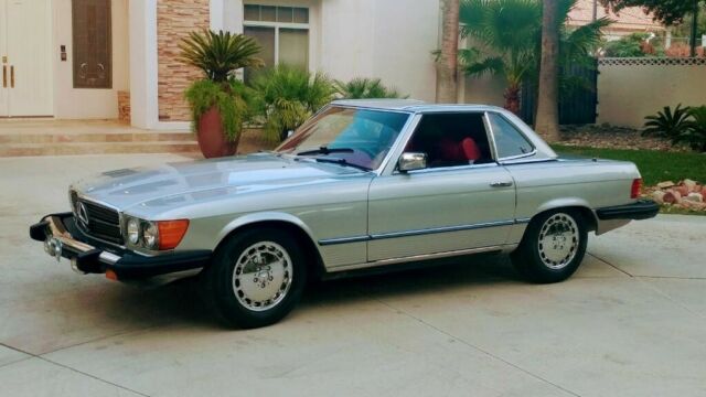 Mercedes-Benz SL-Class 1979 image number 2