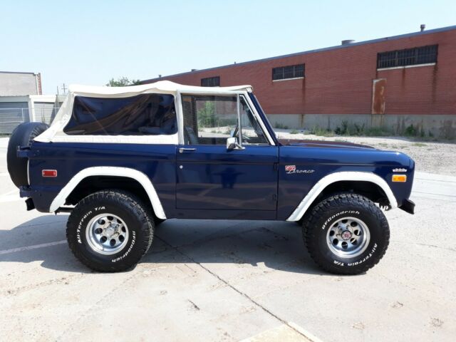 Ford Bronco 1975 image number 22