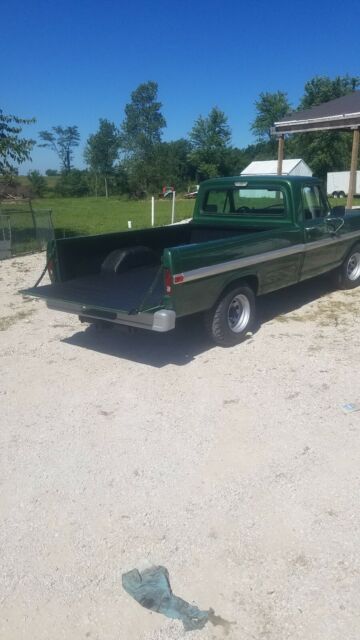 Ford F250 1970 image number 1