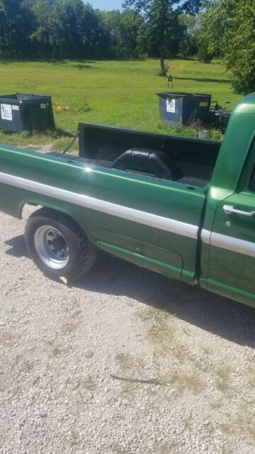 Ford F250 1970 image number 30