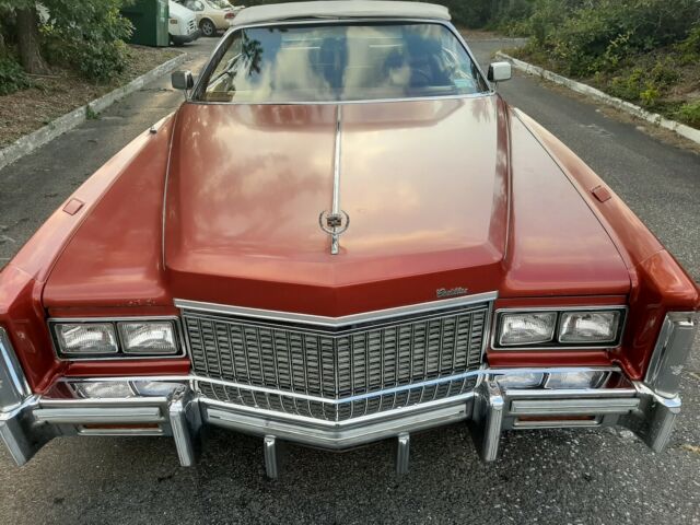 Cadillac Eldorado Convertible 1976 image number 0