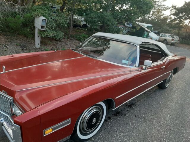 Cadillac Eldorado Convertible 1976 image number 28