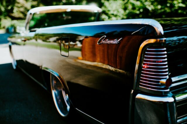 Lincoln Continental 1965 image number 29