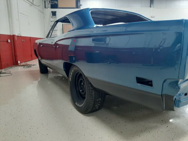 Plymouth GTX 1969 image number 22