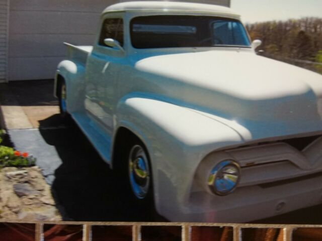 Ford 1 Ton Pickup 1954 image number 0