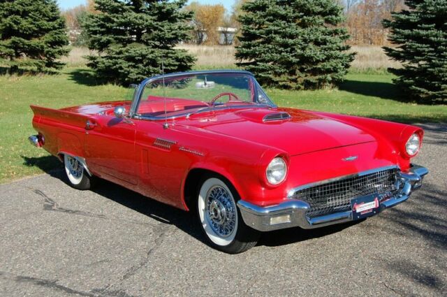 Ford Thunderbird Convertible 1957 image number 4