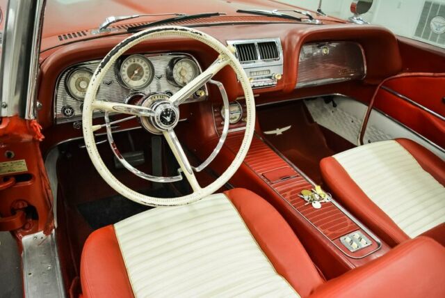 Ford Thunderbird 1959 image number 39