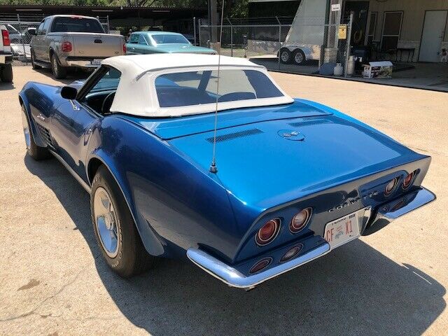 Chevrolet Corvette 1971 image number 29