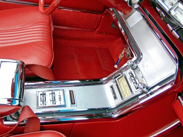 Ford Thunderbird 1964 image number 13