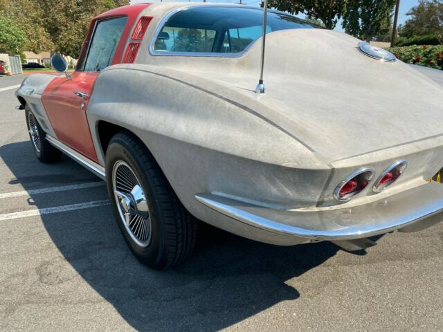 Chevrolet Corvette 1964 image number 31