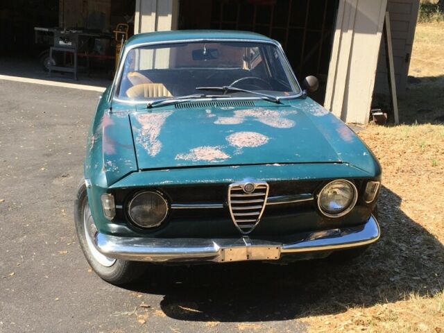 Alfa Romeo GTV 1967 image number 2