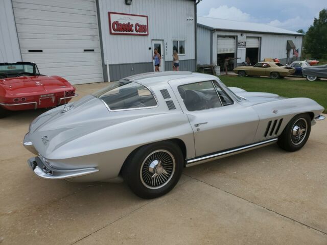 Chevrolet Corvette 1965 image number 5