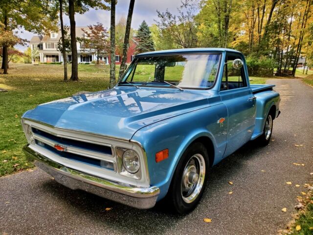 Chevrolet C-10 1968 image number 0