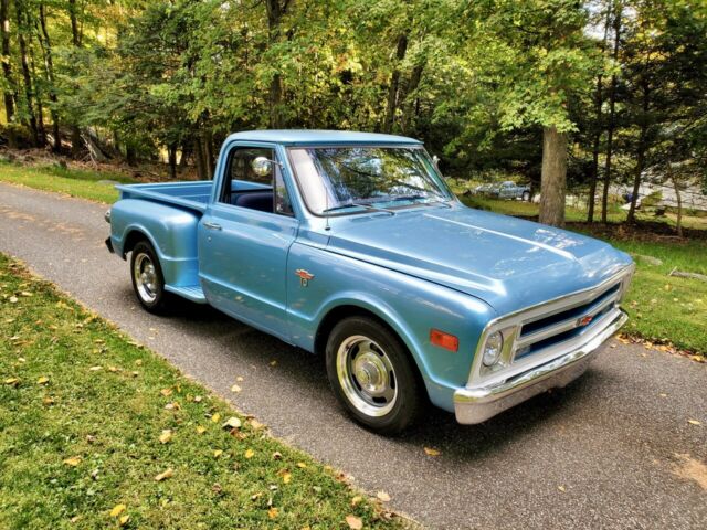 Chevrolet C-10 1968 image number 2