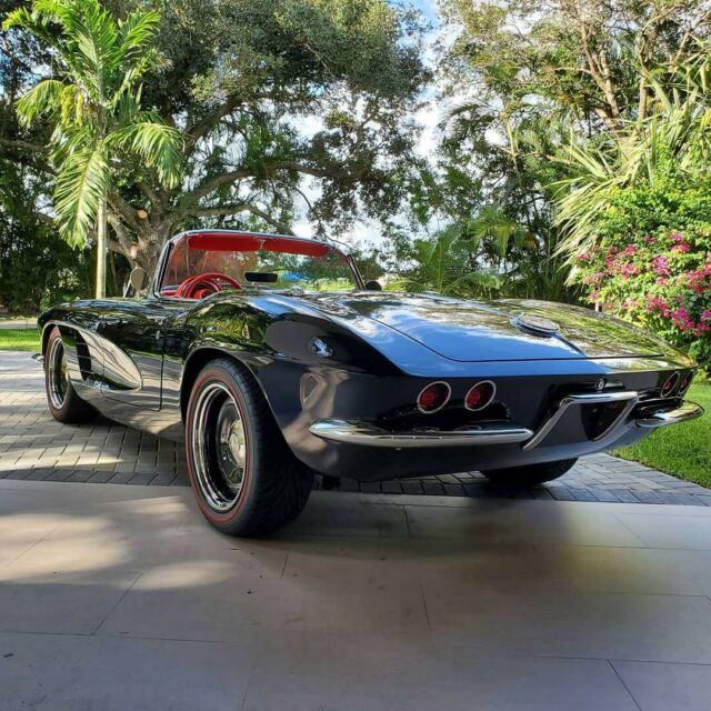 Chevrolet Corvette 1962 image number 4