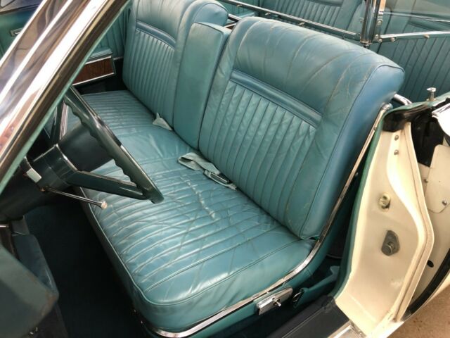 Lincoln Continental 1967 image number 35