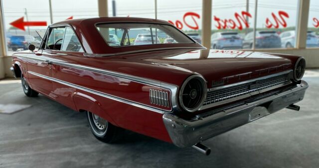 Ford Galaxie 1963 image number 28