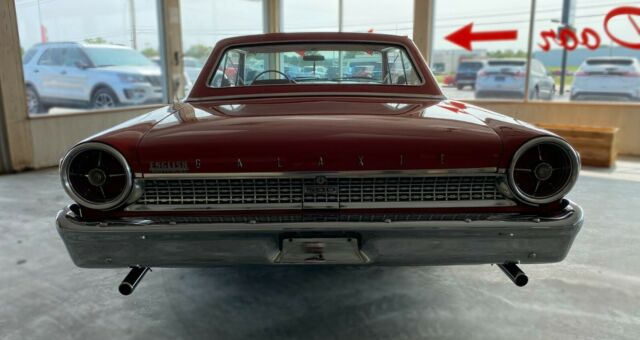 Ford Galaxie 1963 image number 29