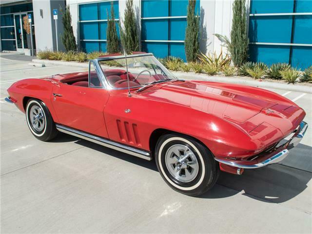 Chevrolet Corvette 1965 image number 0