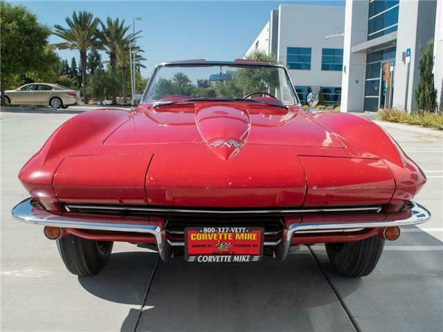 Chevrolet Corvette 1965 image number 28