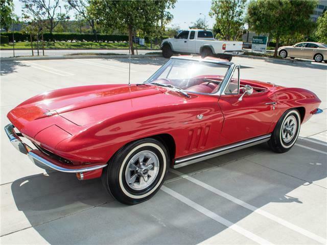 Chevrolet Corvette 1965 image number 29