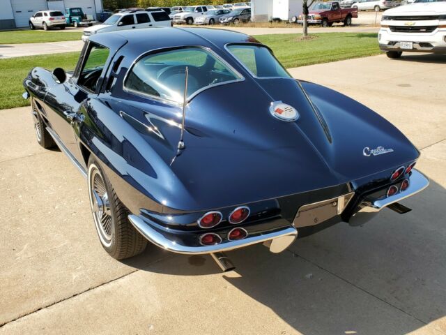 Chevrolet Corvette 1963 image number 31