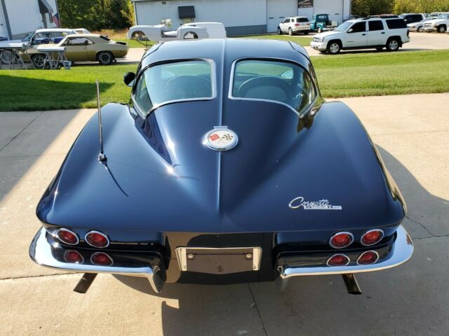 Chevrolet Corvette 1963 image number 6