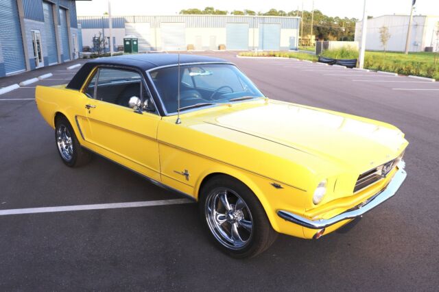 Ford Mustang 1965 image number 29