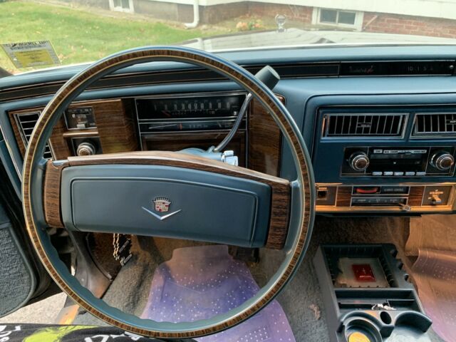 Cadillac Hearse 1978 image number 14