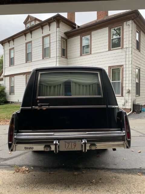 Cadillac Hearse 1978 image number 28