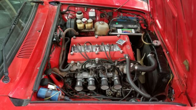 Alfa Romeo GTV 1971 image number 15