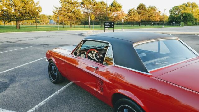 Ford Mustang 1967 image number 10