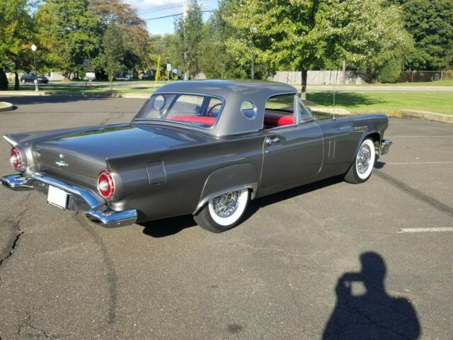 Ford Thunderbird 1957 image number 41