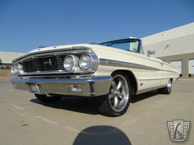 Ford Galaxie 1964 image number 19