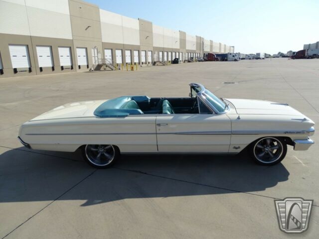 Ford Galaxie 1964 image number 28