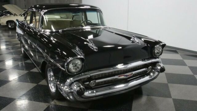 Chevrolet Bel Air/150/210 1957 image number 42