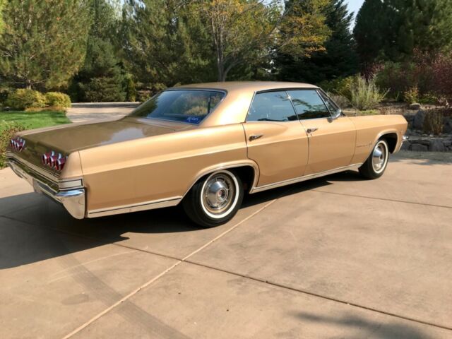 Chevrolet Impala 1965 image number 32