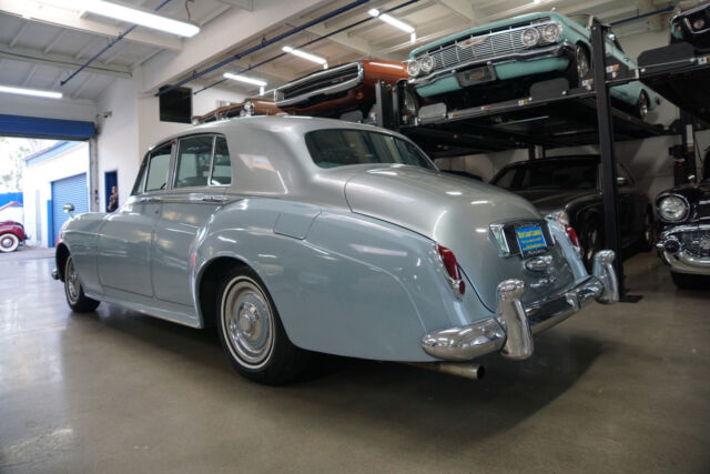 Rolls-Royce Silver Cloud II V8 1961 image number 13