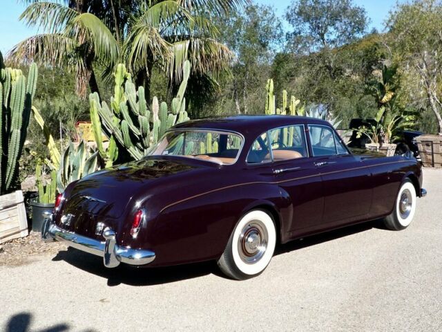 Bentley S2 Continental by James Young 1961 image number 32