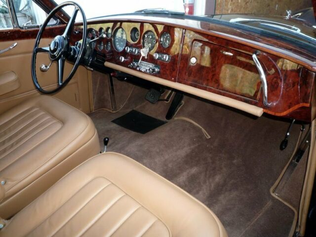 Bentley S2 Continental by James Young 1961 image number 41