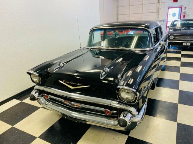 Chevrolet Bel Air/150/210 1957 image number 25