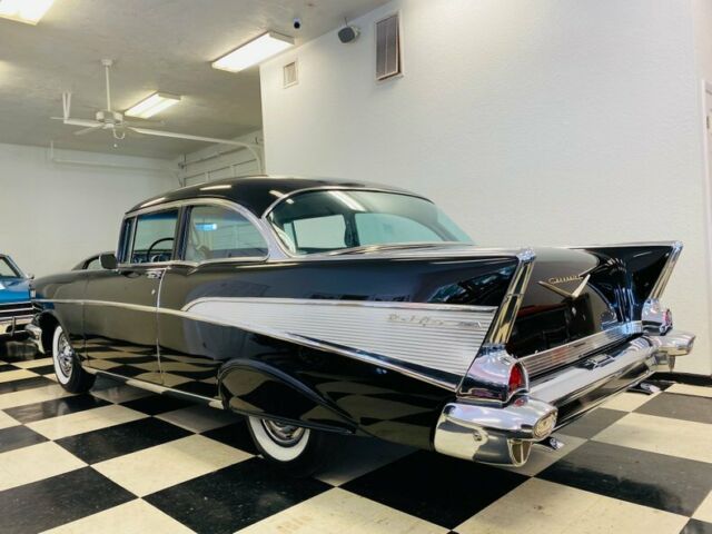 Chevrolet Bel Air/150/210 1957 image number 3