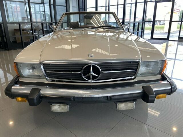 Mercedes-Benz SL-Class 1974 image number 20