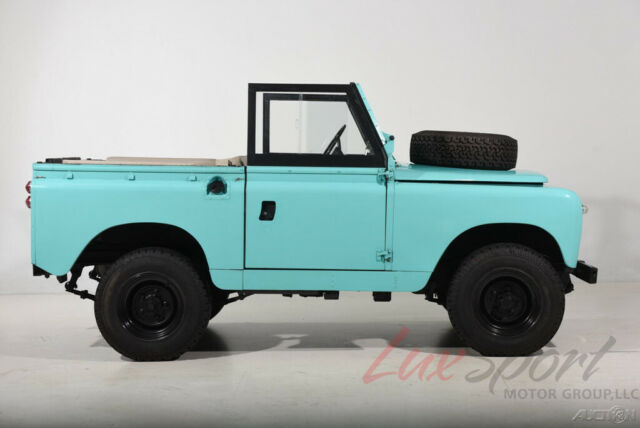 Land Rover Safari 1967 image number 40